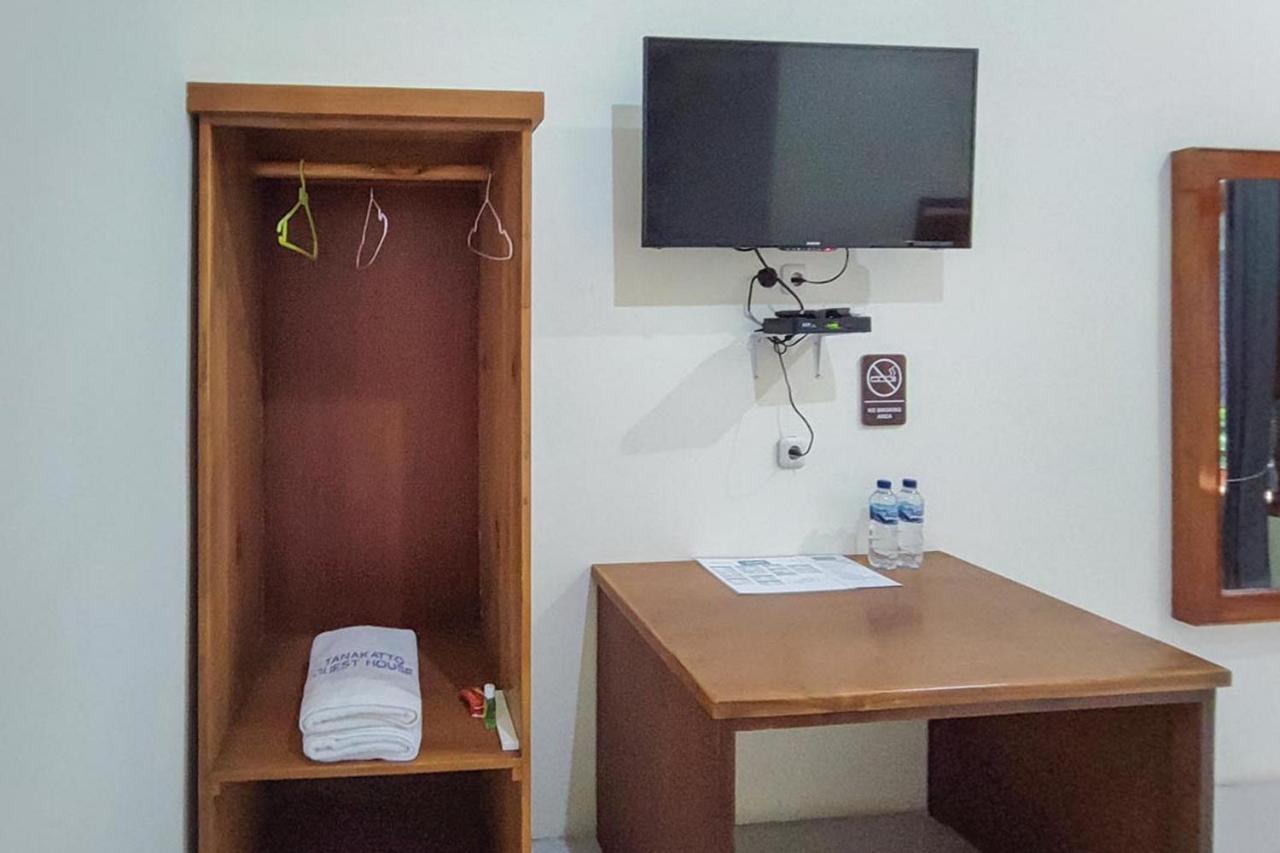 Reddoorz At Tanakatto Homestay Уайкабубак Екстериор снимка