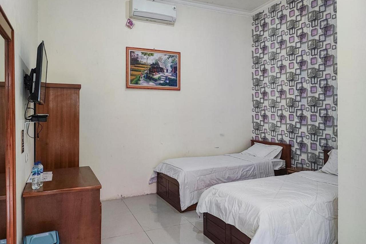 Reddoorz At Tanakatto Homestay Уайкабубак Екстериор снимка
