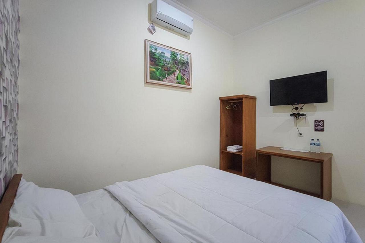 Reddoorz At Tanakatto Homestay Уайкабубак Екстериор снимка