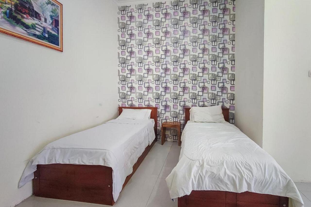 Reddoorz At Tanakatto Homestay Уайкабубак Екстериор снимка