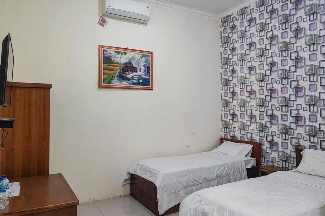 Reddoorz At Tanakatto Homestay Уайкабубак Екстериор снимка